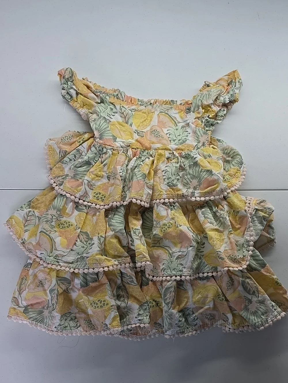 Tommy Bahama Girls Floral Green and Yellow Shorts C16